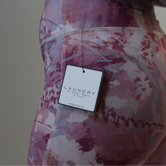 Multi Color Biker Short ~ Laundry by Shelli Segal π - Picture 3 of 5